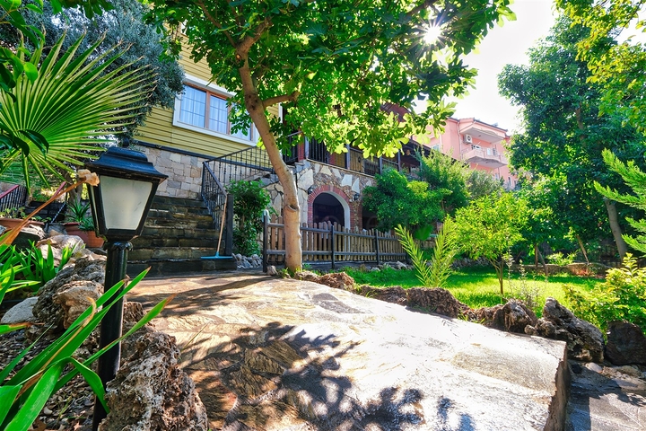 Вілла планування 6 + 1 в районі Кемер - Анталія 