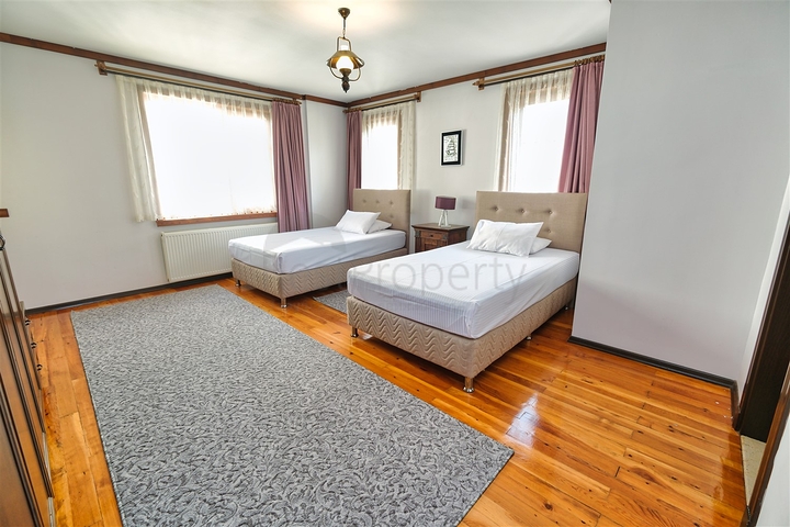 Вілла планування 6 + 1 в районі Кемер - Анталія 