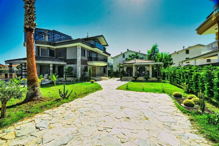 Вілла планування 7 + 1 в районі Белек - Анталія 