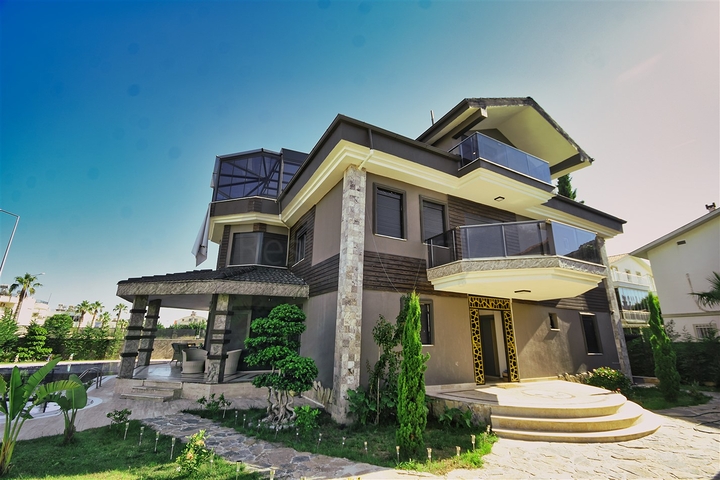 Вілла планування 7 + 1 в районі Белек - Анталія 