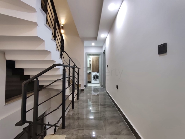 Вілла планування 4 + 1 в мікрорайоні Кадріє - Анталія 