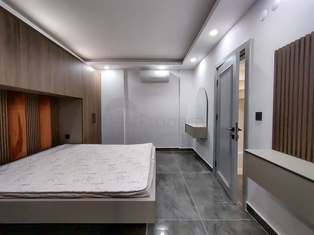 Вілла планування 4 + 1 в мікрорайоні Кадріє - Анталія 