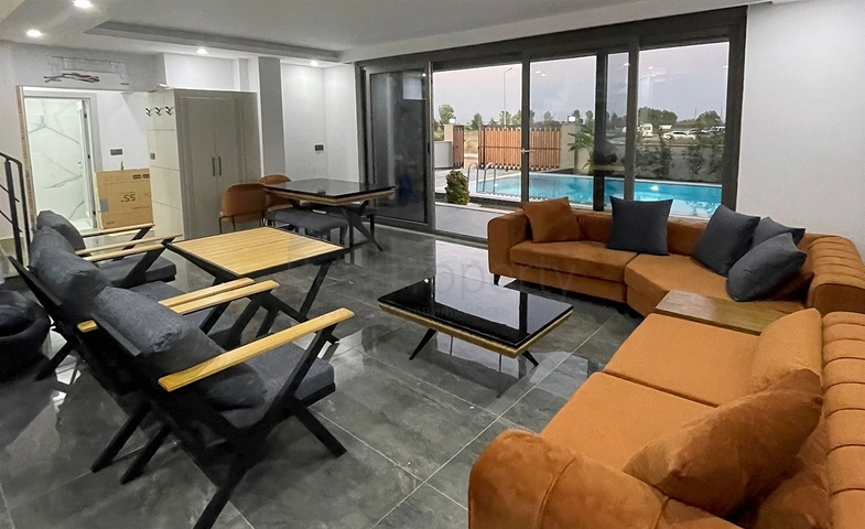 Вілла планування 4 + 1 в мікрорайоні Кадріє - Анталія 