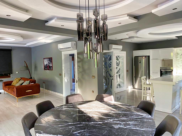 Вілла планування 4 + 1 в районі Кемер - Анталія 