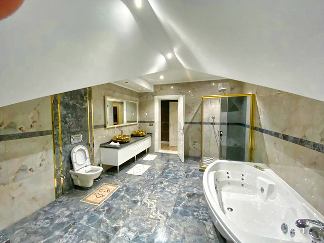 Вілла планування 4 + 1 в районі Кемер - Анталія 