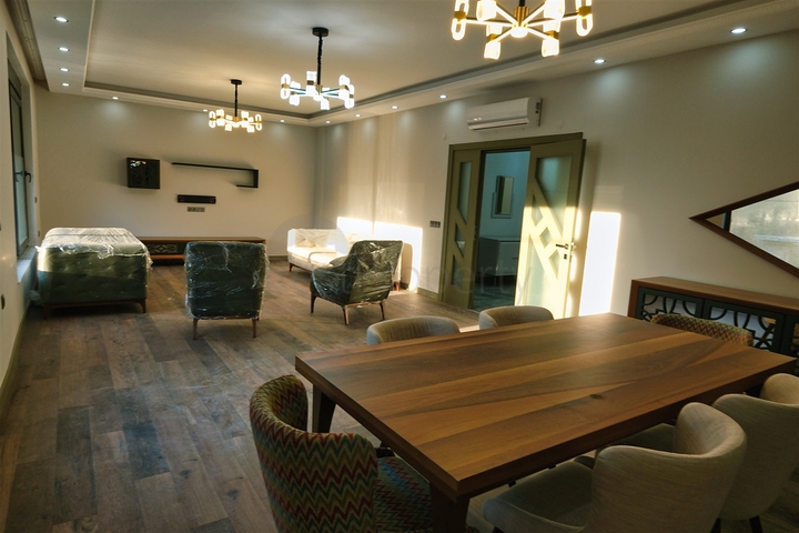 Вілла планування 7 + 1 в мікрорайоні Айдинлик - Анталія 