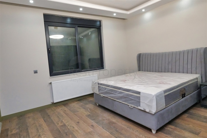 Вілла планування 7 + 1 в мікрорайоні Айдинлик - Анталія 