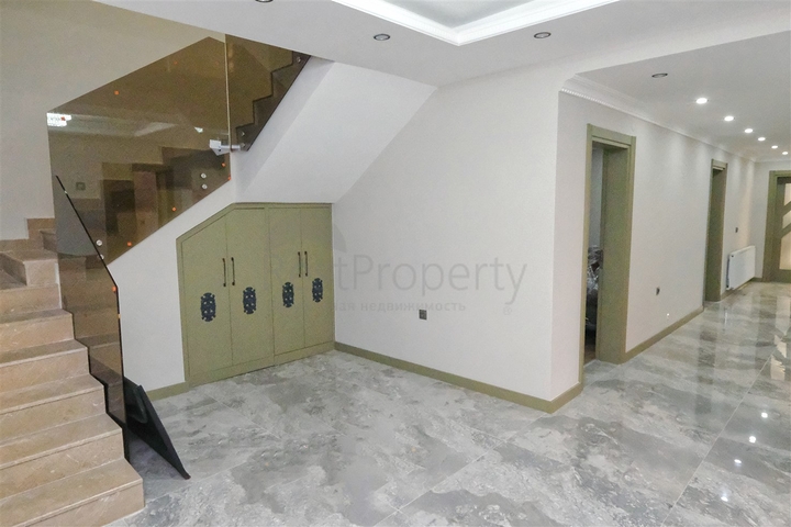 Вілла планування 7 + 1 в мікрорайоні Айдинлик - Анталія 