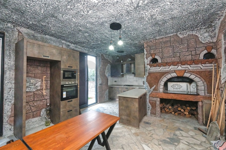 Вілла планування 7 + 1 в мікрорайоні Айдинлик - Анталія 