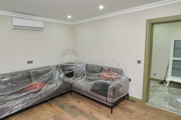 Вілла планування 7 + 1 в мікрорайоні Айдинлик - Анталія 