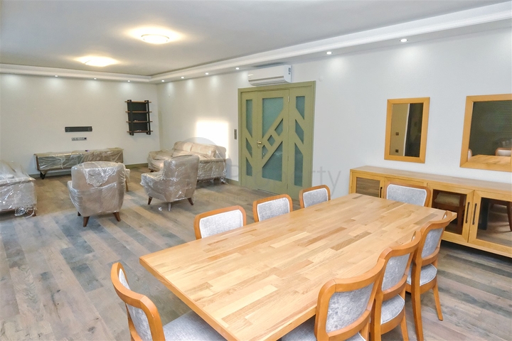 Вілла планування 7 + 1 в мікрорайоні Айдинлик - Анталія 