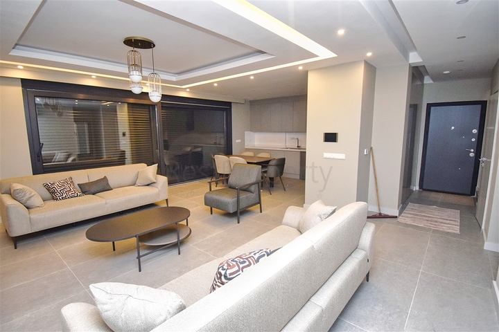 Вілла планування 4 + 1 в районі Кемер - Анталія 