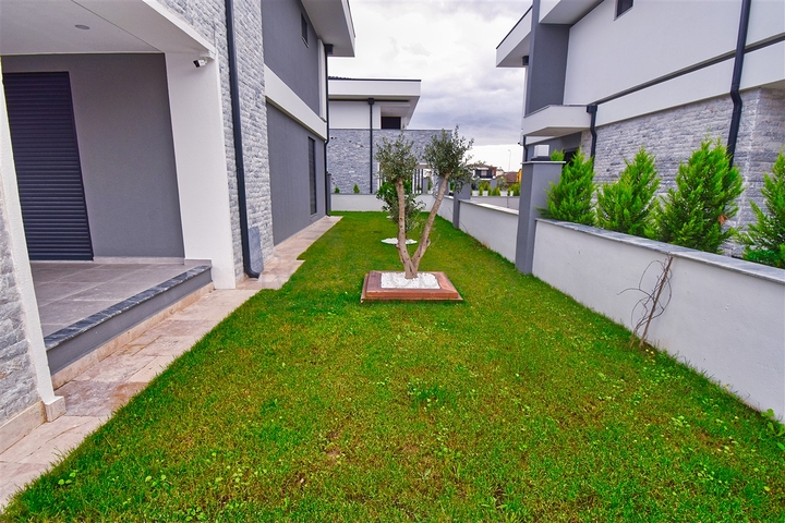 Вілла планування 4 + 1 в районі Кемер - Анталія 