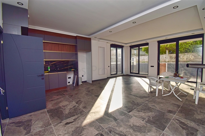 Вілла планування 4 + 1 в мікрорайоні Ерменек - Анталія 