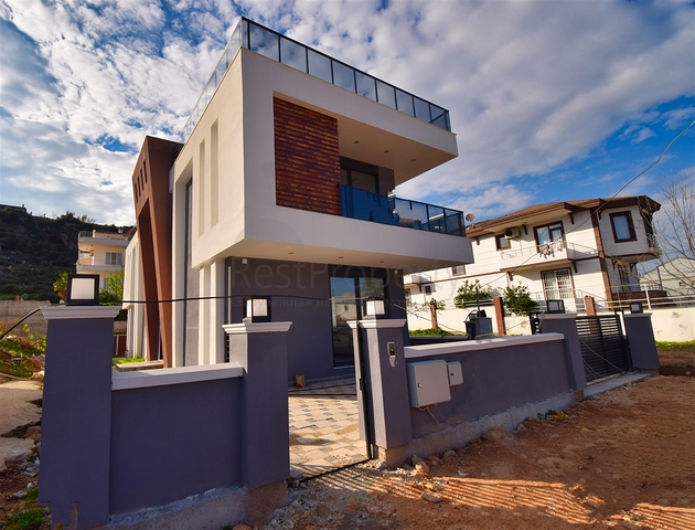 Вілла планування 4 + 1 в мікрорайоні Ерменек - Анталія 