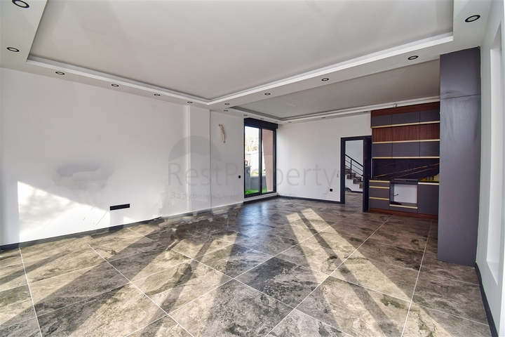 Вілла планування 4 + 1 в мікрорайоні Ерменек - Анталія 