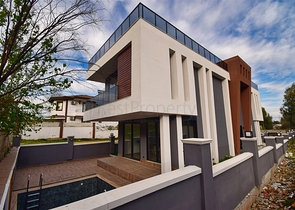 Вілла планування 4 + 1 в мікрорайоні Ерменек - Анталія 