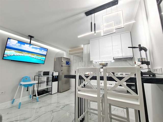 Квартира планування 4 + 1 дуплекс в районі Кемер-Анталія 