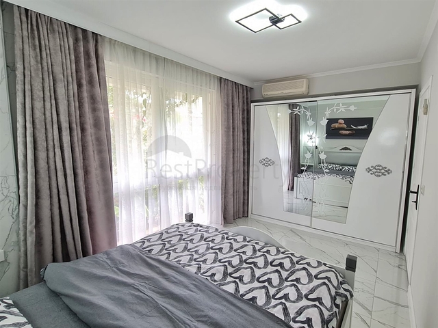 Квартира планування 4 + 1 дуплекс в районі Кемер-Анталія 