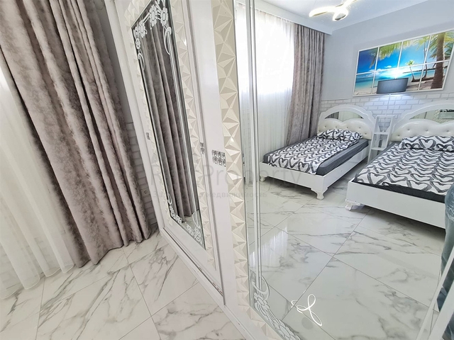 Квартира планування 4 + 1 дуплекс в районі Кемер-Анталія 