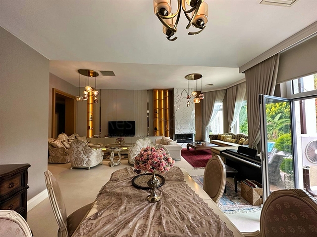 Вілла планування 5 + 1 в районі Дошемеалти - Анталія 