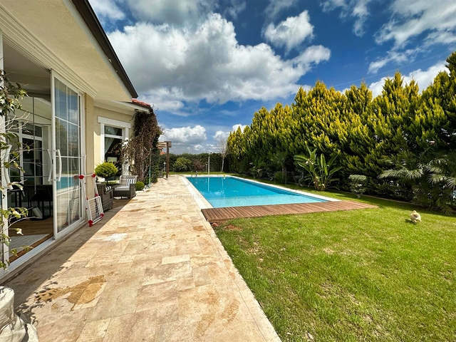 Вілла планування 5 + 1 в районі Дошемеалти - Анталія 