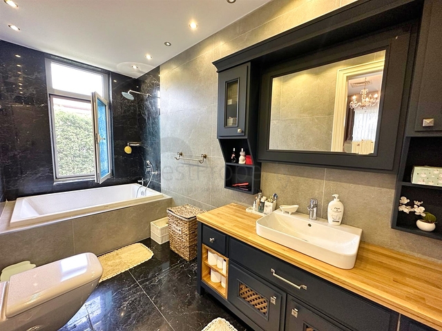 Вілла планування 5 + 1 в районі Дошемеалти - Анталія 