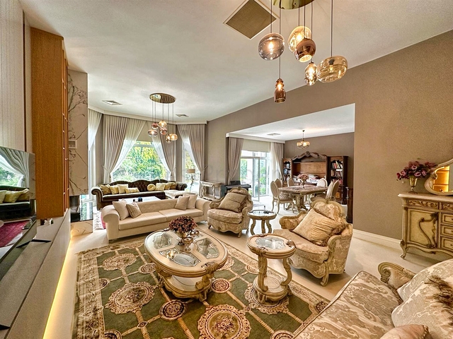 Вілла планування 5 + 1 в районі Дошемеалти - Анталія 