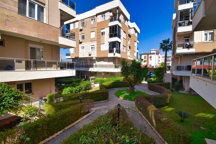 Квартира планування 2 + 1 в мікрорайоні Коньяаалти - Анталія 