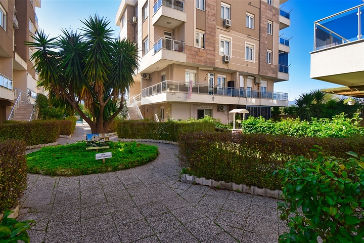 Квартира планування 2 + 1 в мікрорайоні Коньяаалти - Анталія 