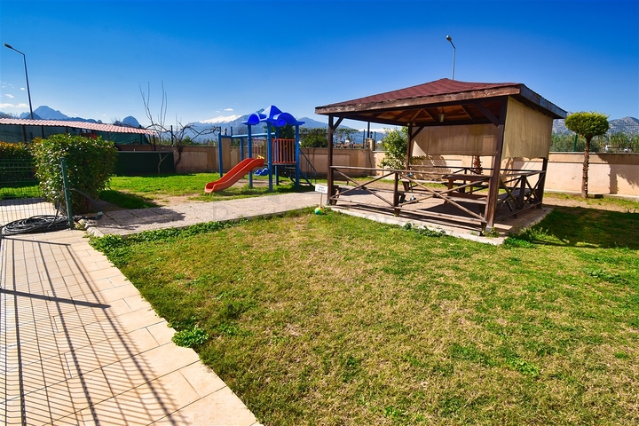 Квартира планування 2 + 1 в мікрорайоні Коньяаалти - Анталія 