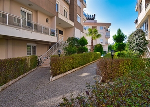 Квартира планування 2 + 1 в мікрорайоні Коньяаалти - Анталія 