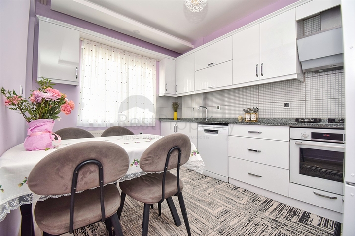 Квартира планування 2 + 1 в мікрорайоні Кизилтопрак - Анталія 