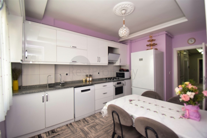 Квартира планування 2 + 1 в мікрорайоні Кизилтопрак - Анталія 