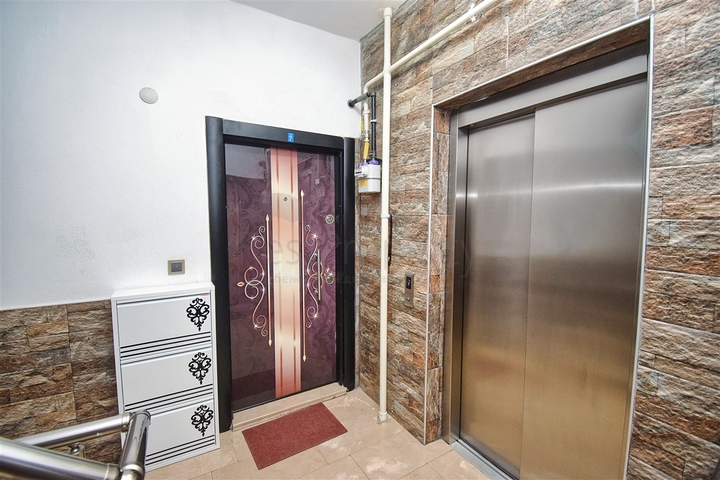 Квартира планування 2 + 1 в мікрорайоні Кизилтопрак - Анталія 