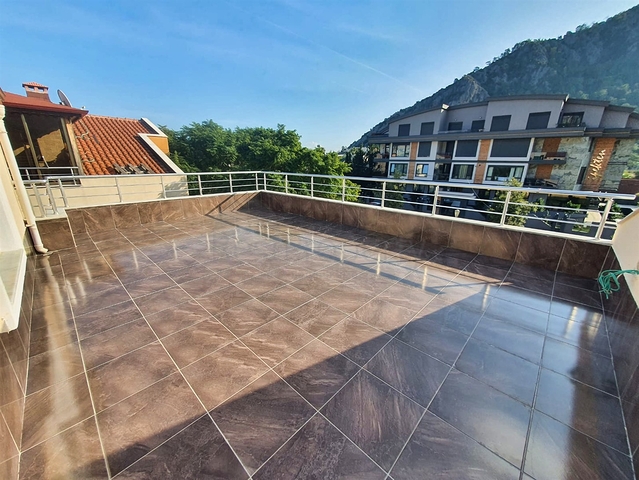 Вілла планування 5 + 1 в мікрорайоні Сарису - Анталія 