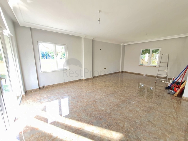 Вілла планування 5 + 1 в мікрорайоні Сарису - Анталія 