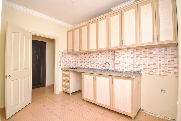 Квартира планування 2 + 1 в мікрорайоні Кизиларик - Анталія 