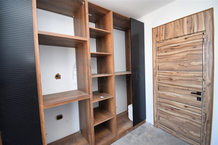 Вілла планування 7 + 1 в районі Дошемеалти - Анталія 