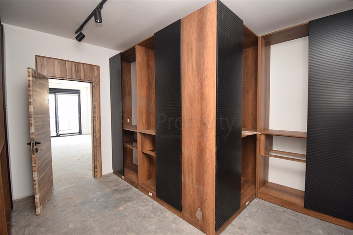 Вілла планування 7 + 1 в районі Дошемеалти - Анталія 