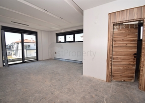 Вілла планування 7 + 1 в районі Дошемеалти - Анталія 