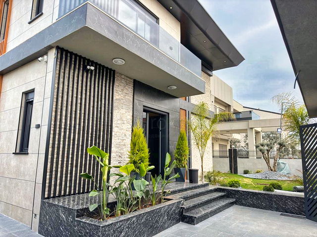 Вілла планування 5 + 1 в районі Дошемеалти - Анталія 