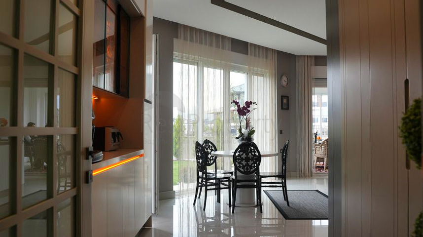 Вілла планування 5 + 1 в районі Дошемеалти - Анталія 