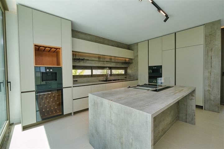 Вілла планування 4 + 2 в мікрорайоні Алтинкале - Анталія 