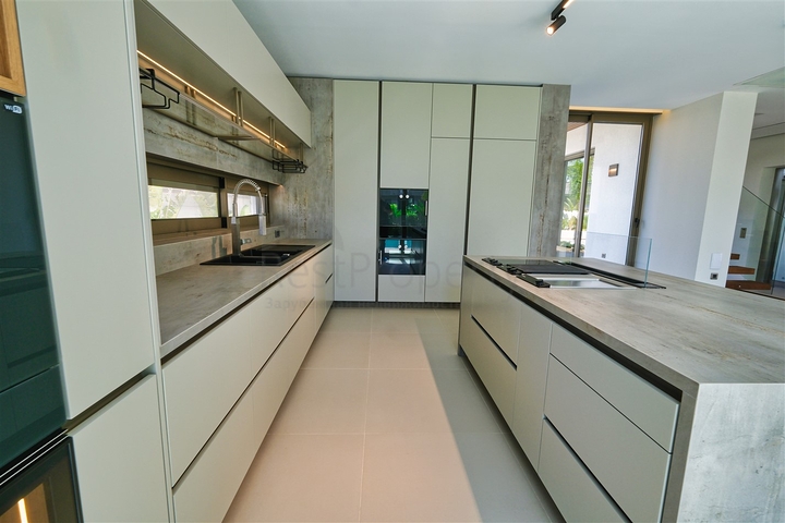 Вілла планування 4 + 2 в мікрорайоні Алтинкале - Анталія 