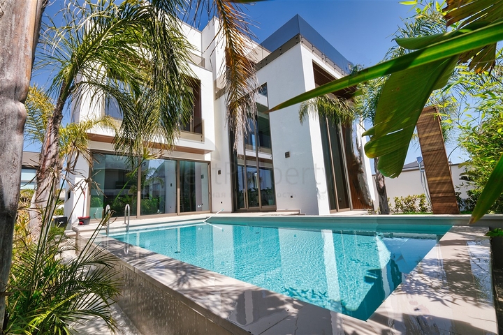 Вілла планування 4 + 2 в мікрорайоні Алтинкале - Анталія 