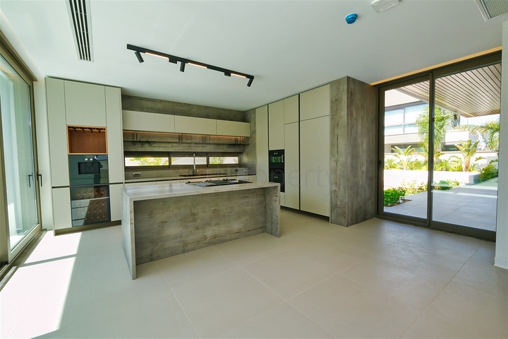 Вілла планування 4 + 2 в мікрорайоні Алтинкале - Анталія 