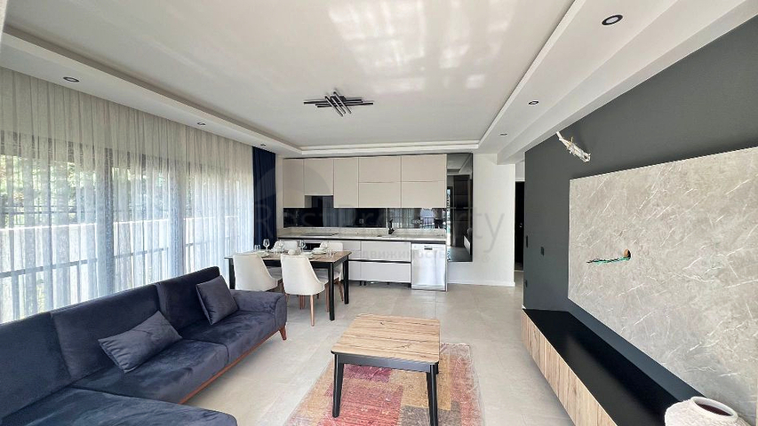 Квартири планування 2+1 і 4+1 дуплекс в районі Фетхіє-Анталія 