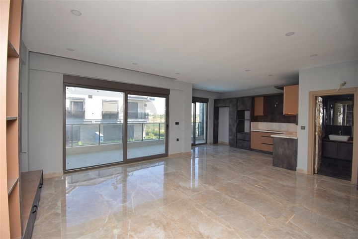 Квартири планування 1+1 , 2+1 і 4+1 дуплекс в районі Белек-Анталія 