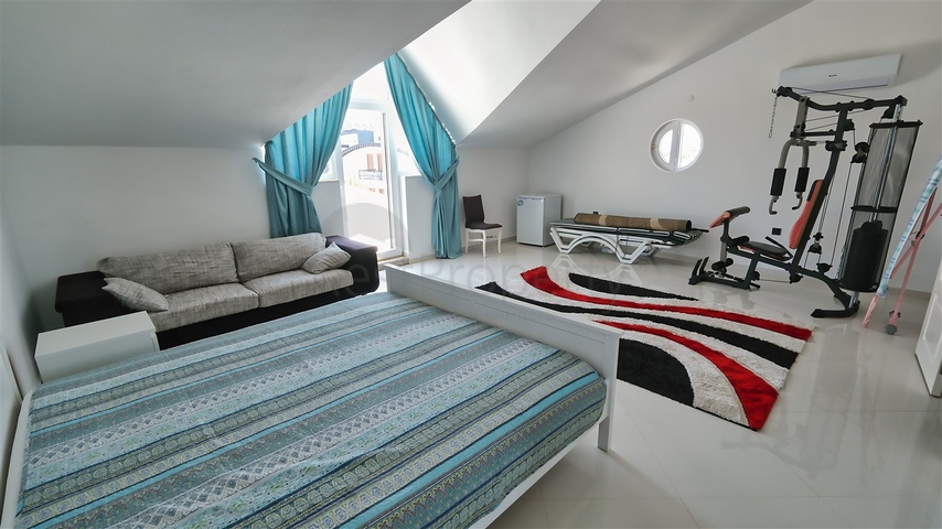 Вілла планування 4 + 1 в районі Дошемеалти - Анталія 